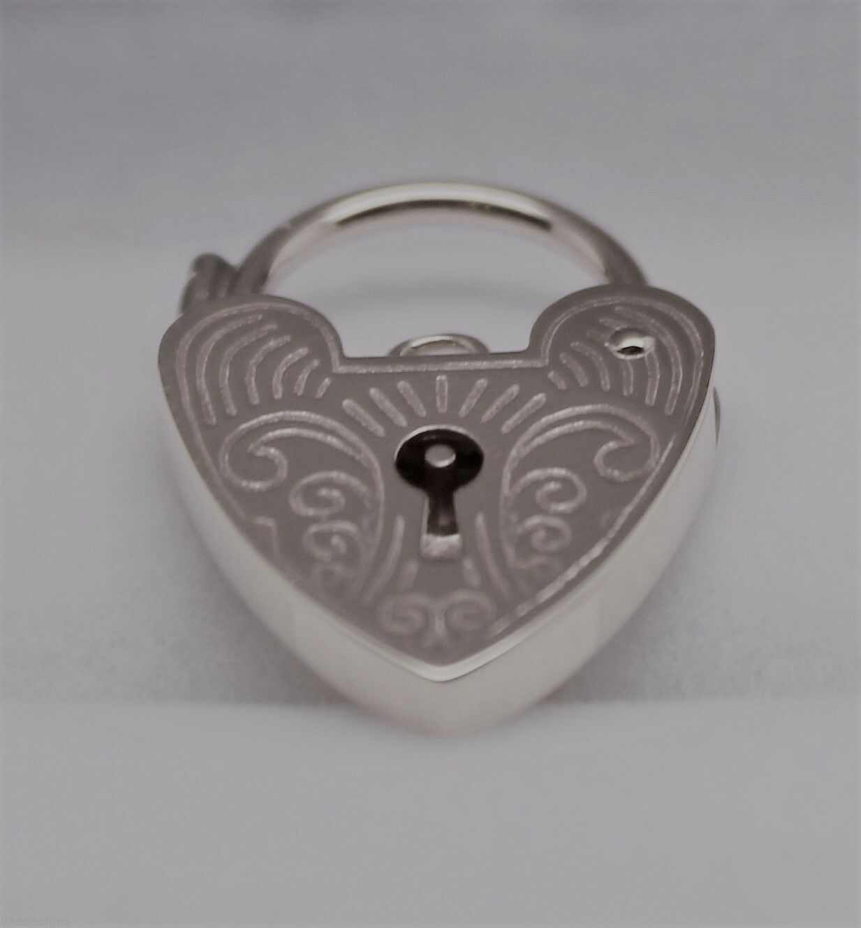 Genuine 15mm Sterling Silver 925 Engraved Heart Padlock Locket