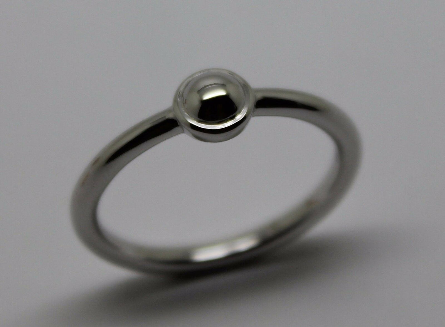 Kaedesigns, Full Solid Genuine 9ct 9kt White Gold 4mm Half Ball Ring