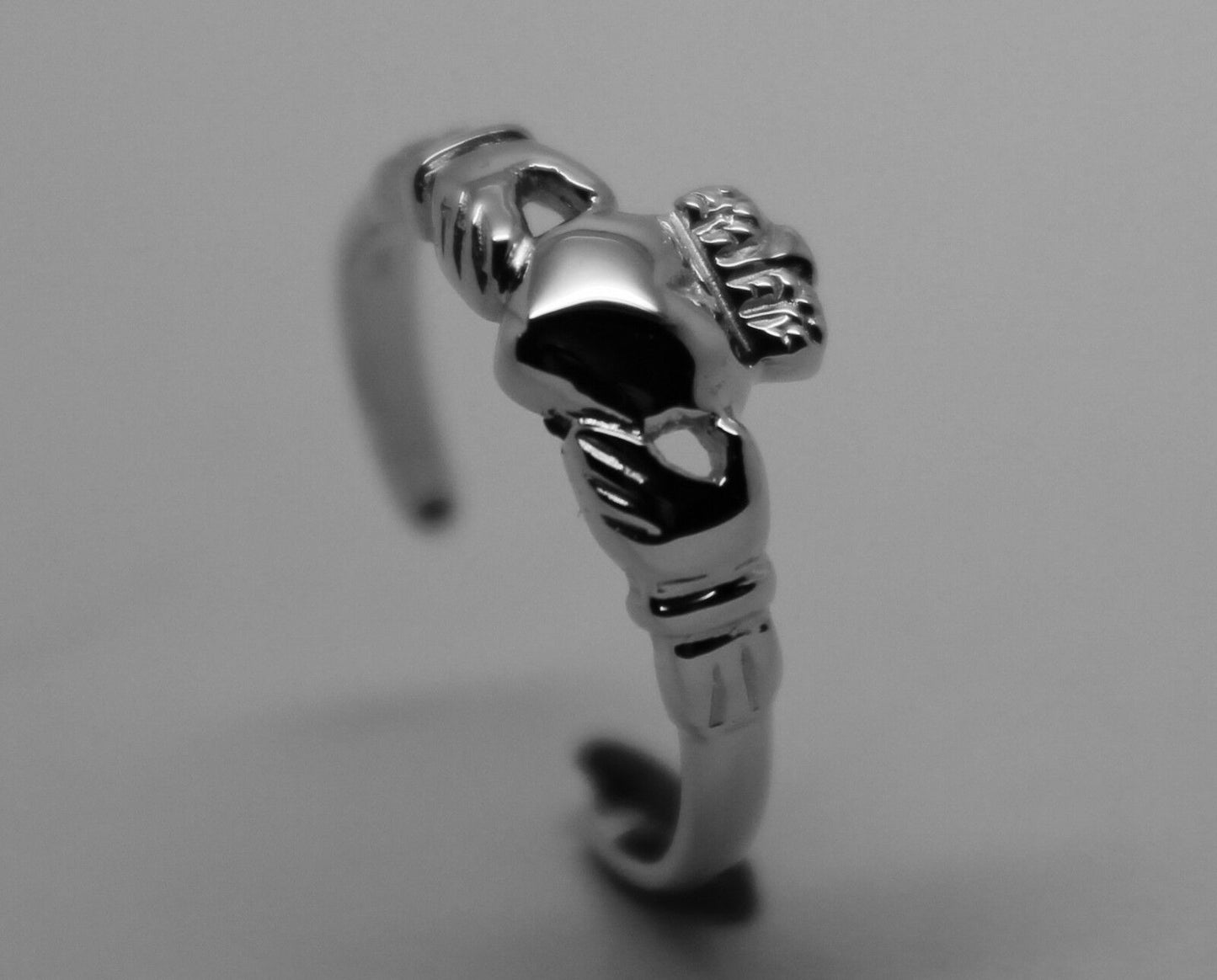 Solid Sterling Silver 925 Irish Claddagh Toe Ring