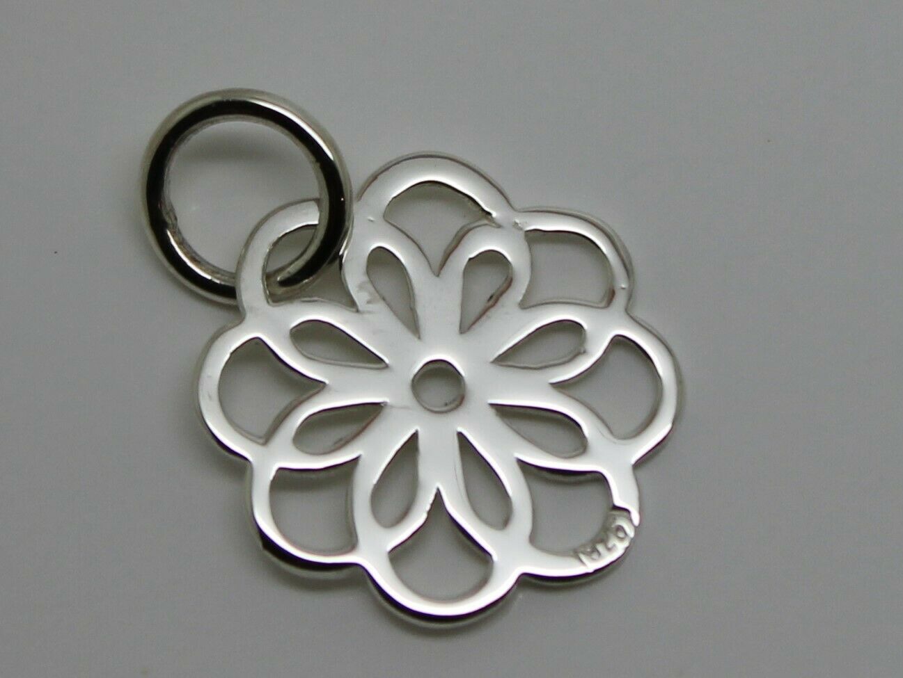 Kaedesigns New New Sterling Silver 925 Flower Small Pendant