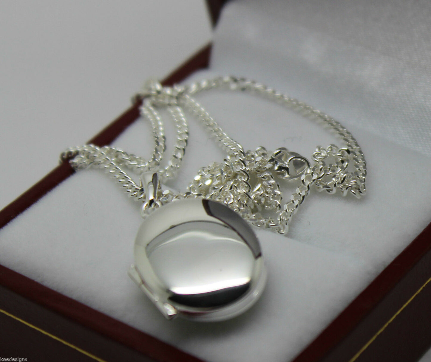 Sterling Silver Oval Locket Pendant 2 Photos & 55cm Silver Chain