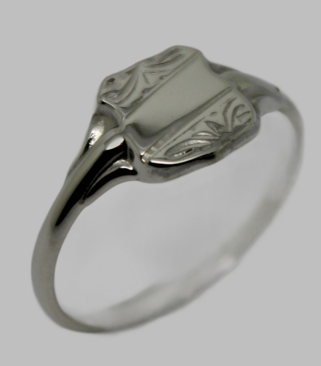 Size L Genuine New Small Genuine Sterling Silver Shield Signet Ring 239