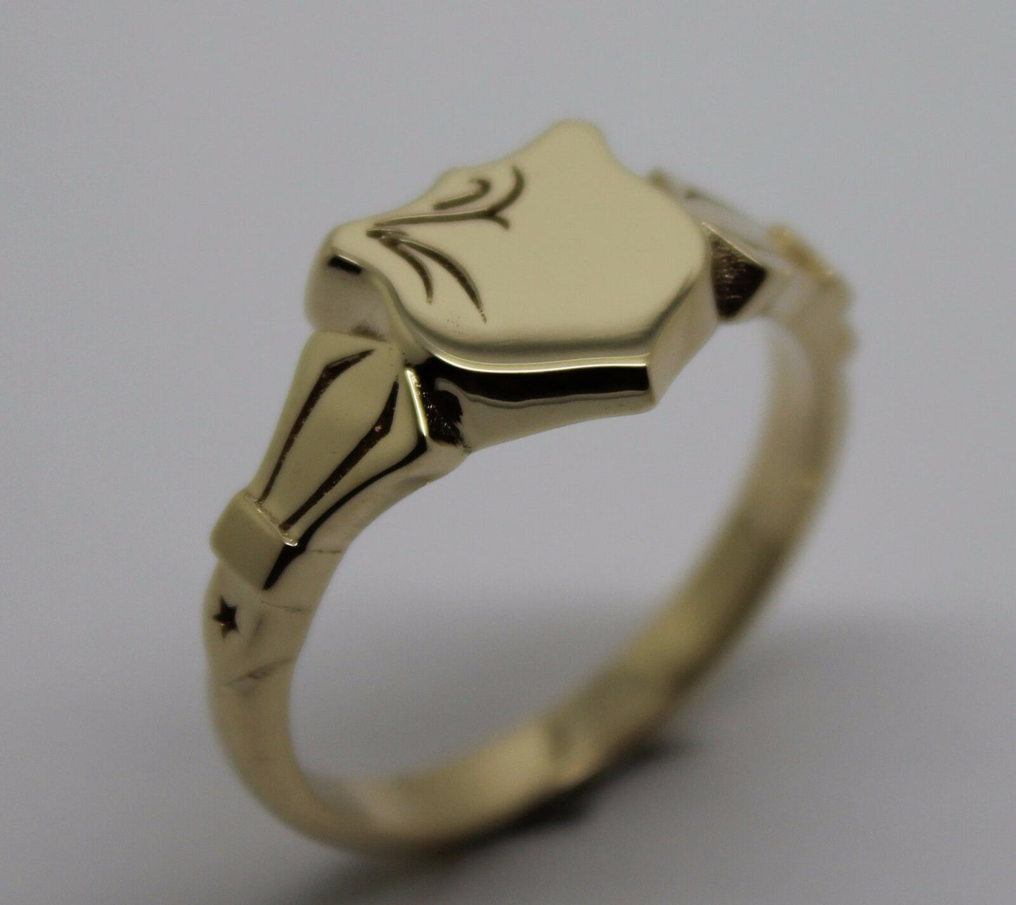 Kaedesigns Genuine Solid 9ct 9kt Yellow, Rose or White Gold Shield Signet Ring Size X