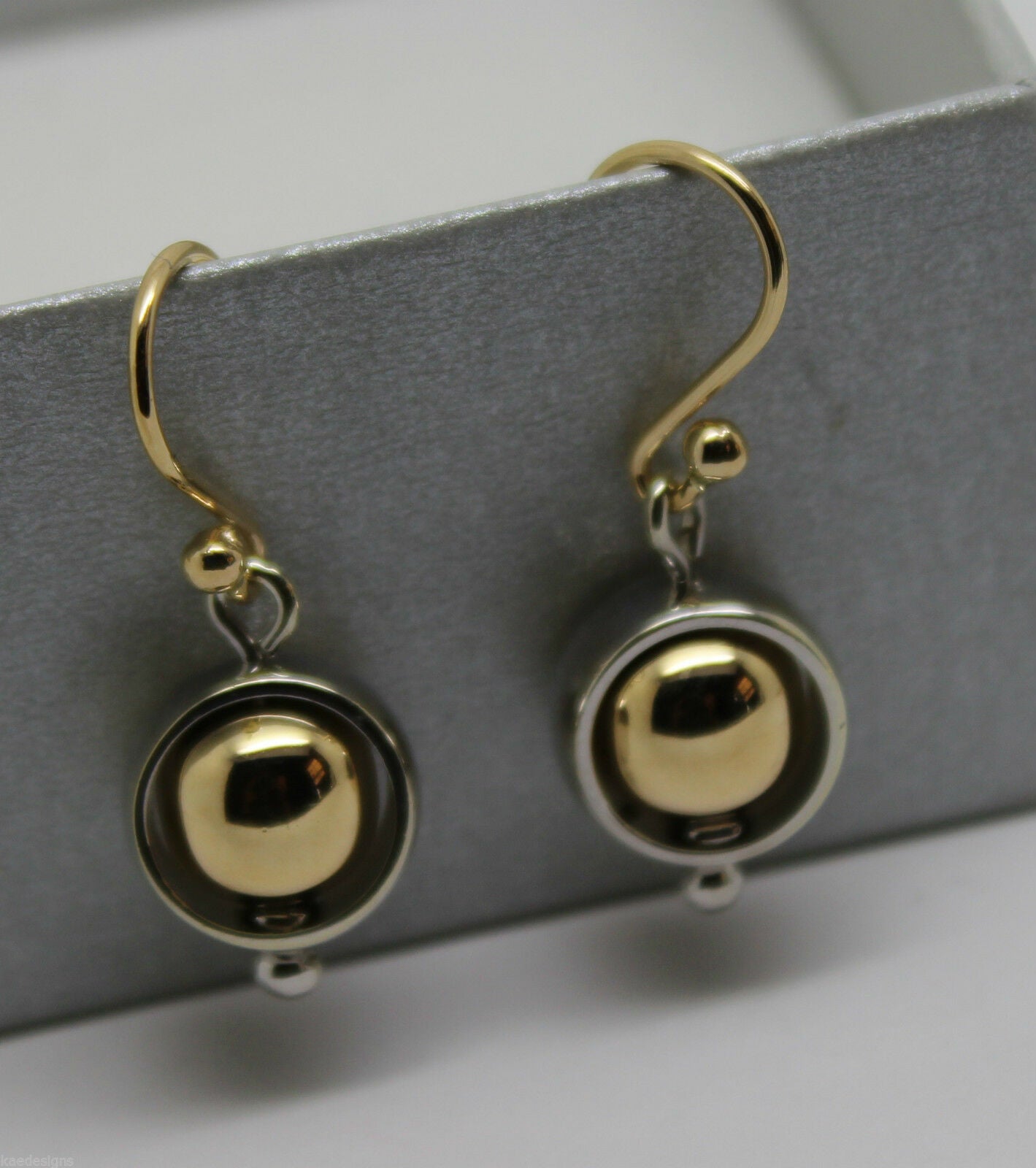 Kaedesigns New 9k 9ct Yellow & White Gold Spinner Belcher Ball Earrings