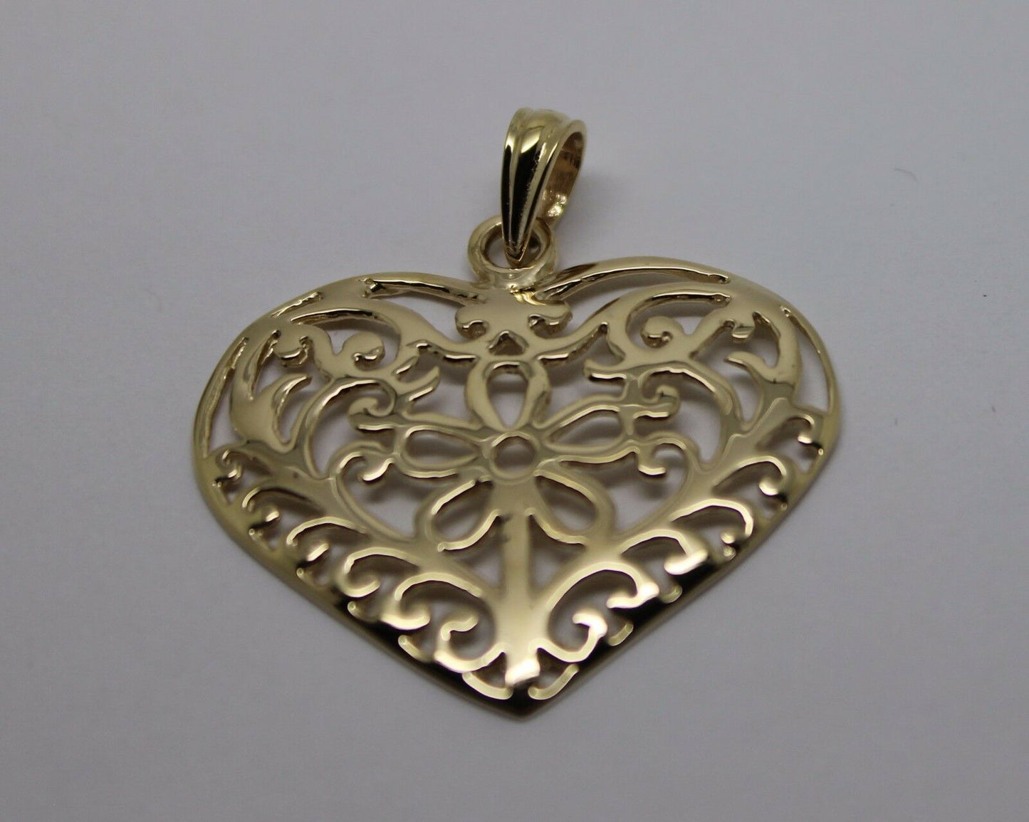 Kaedesigns New Genuine 9ct Large Yellow, Rose or White Gold Filigree Flower Heart Pendant