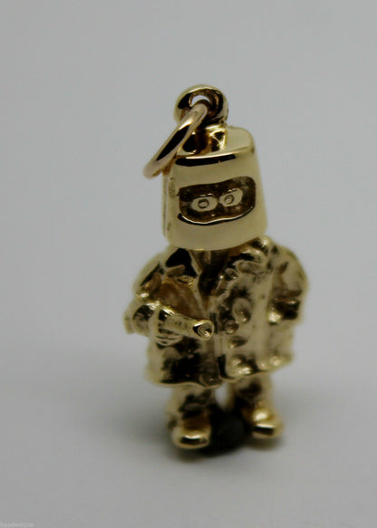 Kaedesigns New Heavy 9ct Yellow, Rose or White Gold / 375 Solid Ned Kelly Pendant