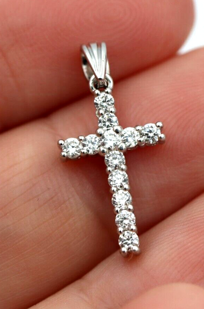 0.35cts Claw Set 18ct 750 White Gold Round Diamond Cross Pendant