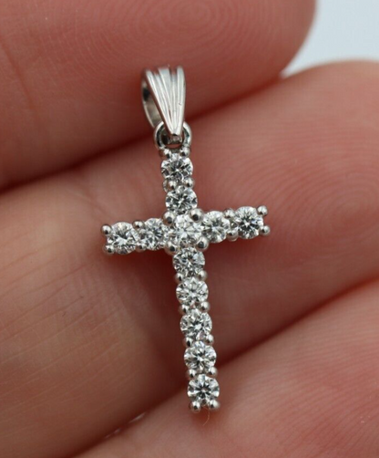 0.35cts Claw Set 18ct 750 White Gold Round Diamond Cross Pendant