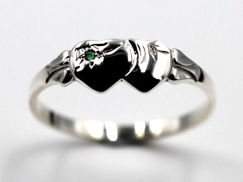 Size M - Solid New Sterling Silver Double Heart Signet Ring Emerald Set