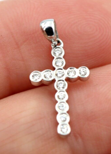 0.15cts Bezel Set 18ct 750 White Gold Round Diamond Cross Pendant -Free post